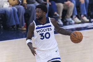 兰德尔：落后13分时我仍觉得能赢 我们只是一个回合一个回合地拼