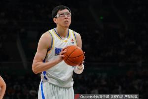 保持住啊！周琦本赛季罚球命中率回升至50% 仍为生涯最差赛季