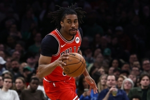 坎坷生涯...22年5号秀艾维没能获提前续约合同 被交易后赛季报销