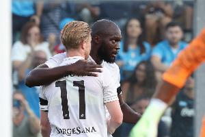 记者：卢卡库与那不勒斯关系不融洽，近几周接触沙特和土耳其球队