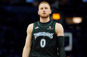 稳定发挥！迪文岑佐18中7&5记三分拿下全队最高22分外加3板2助2帽