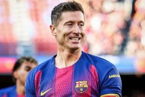 罗马诺：巴萨愿为莱万提供降薪续约合同，多家俱乐部关注球员