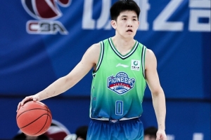 一分钟不歇！林庭谦打满半场 6中5&三分1中1拿到13分