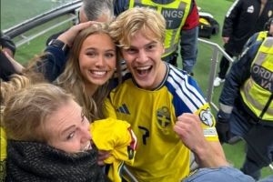 贝里瓦尔家人、女友现场观战瑞典：我们也没想到他能这么复出参赛