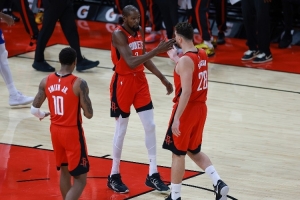 麦迪：杜兰特的小号事件影响火箭的表现 他们应该先解决这些问题