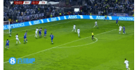 禁区漏人了！卡蒂奇空位头球攻门，多纳鲁马稳稳扑住