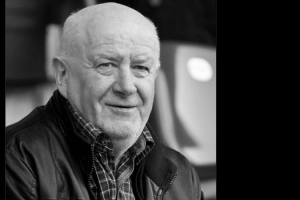 前东德国脚、莱比锡球探克雷舍去世，莱比锡官方发文悼念