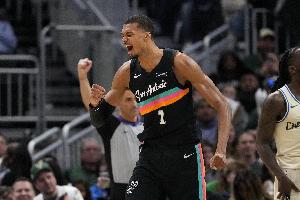 解说：马刺战绩飙升&文班对球队战力增幅巨大 没准今年MVP真是他