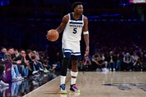 65场规则引争议！詹华字无缘最佳阵&约伦坎只差一场也出局