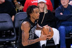 强队无意？克拉克斯顿出战25分钟 10中7拿16分5板