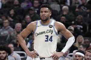 字母哥：我们没进季后赛 有些人认为我不值得上场 但这违反我本性