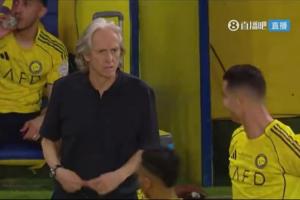 胜利主帅：C罗本可戴帽，但他考虑到球队利益，选择不冒受伤风险