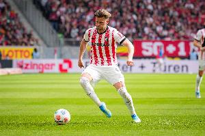 霍勒：拜仁是全欧最佳球队之一 我们全场高位逼抢但最后体力不支