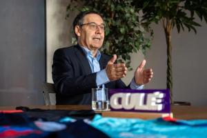 4亿！巴托梅乌：2017年有球队想支付梅西4亿解约金，迫使我们续约