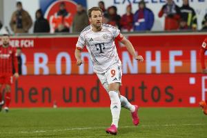 图片报：凯恩在赛前训练中表现出色，身体状态看起来毫无问题