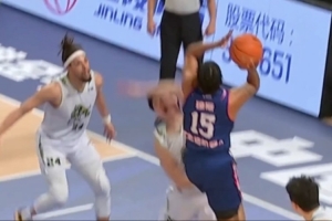 NBL半决赛G2香港金牛再下一城2-0领先一起回顾这场硬仗