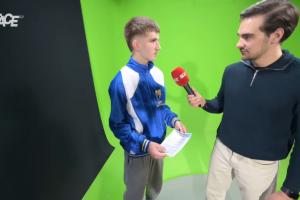 波黑球童承认偷多纳鲁马小抄：一直想如何帮助球队，将拍卖小抄