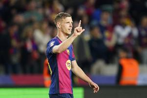 阿斯：奥尔莫踢伪九为进攻注入更强活力，弗里克安排绝非一时兴起