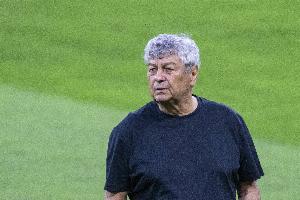 罗马尼亚足协总监：卢切斯库仍在ICU情况稳定，希望他能康复