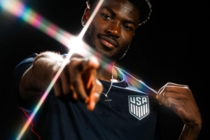 邮报：美国国脚阿吉曼在俱乐部遭遇重伤，恐无缘参加今夏世界杯