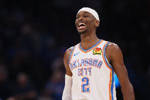 太轻松了！亚历山大首节5投4中高效砍下11分5助 正负值+7