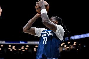 这场挺准！纳兹·里德替补24分钟 10中7&三分5中3拿到17分2断