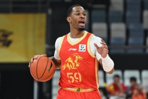 无所不能！雷琼·塔克13中6狂砍36分15板12助&9失误 罚球24中22