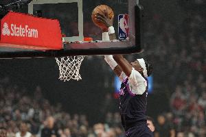 森林狼官方：麦克丹尼尔斯已进行5V5训练 今日对阵魔术将出战成疑