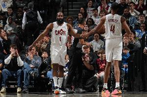 莫布里：哈登可以融入任何体系 他10次有9次会做出正确的选择