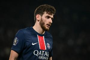 克瓦拉茨赫利亚:安菲尔德的气氛会很震撼,我们必须做好准备