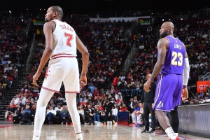 KD单赛季2000分历史最老！老詹呢？他上次2000分还是骑士时期