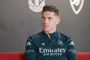 约克雷斯：联赛杯输球失冠令人难受，帮助瑞典晋级世界杯梦想成真