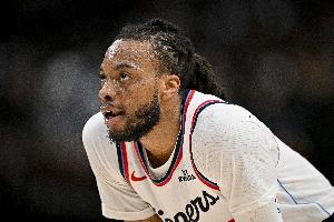 加兰:我们仍有两场比赛 必须力争赢下 要回看录像修正我们的错误