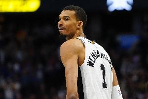 冲击MVP？文班亚马26分钟怒砍40分13板5助2帽 已获赛季评奖资格！