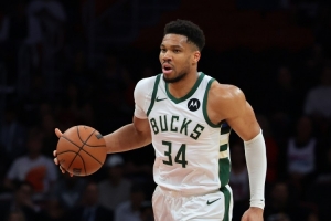 里弗斯：字母想兄弟同台但他没完全康复 我夹在中间进退两难