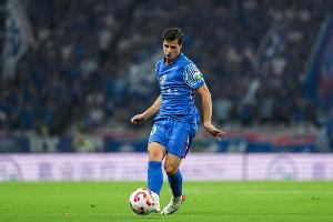 东体:特谢拉情绪控制近乎完美,成申花队连接前后的中场枢纽