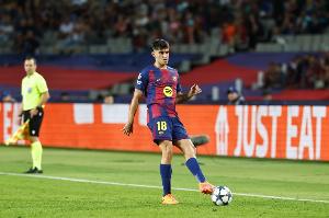 世体:马丁因腓肠肌不适中场休息后被换下,具体伤情还有待确认