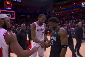 这小肚子哦!KD“嘲讽”华子胖了好多华子:已经瘦下来了