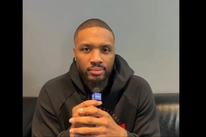 利拉德：球迷不管高峰或低谷都支持我们 让球队和城市更紧密相连