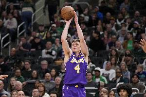 垃圾时间来劲了!克内克特打满末节 三分6中5砍下17分2板4助!