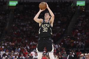 双向合同!科马克·瑞安常规赛最后7场场均19.6分 3分命中率47.9%