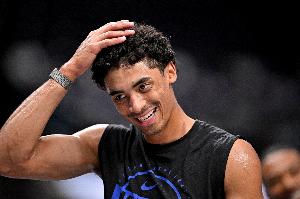 持续进步~克里斯蒂休赛期最高可续4年9280万 本赛季三分命中率40%