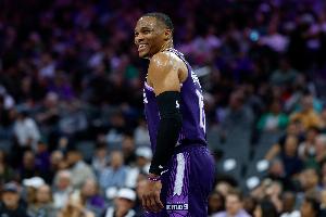 德罗赞：威少是我兄弟 就算他跟十头大象干架我也会和他一起上