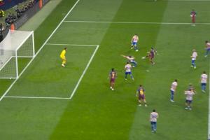 进球无效！费兰补射破门，但越位在先