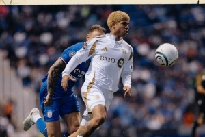 一度因歧视事件中断,美冠杯洛杉矶FC1-1平蓝十字,总比分4-1晋级