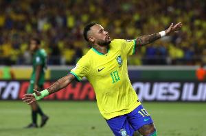 巴西球迷：内马尔仍是目前最好的巴西球员，应该带他去世界杯