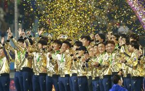 苏超开赛24小时全网相关信息量激增至21.99万条，是上届的120倍