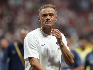 恩里克：两队都踢出了高水平足球，我们有球无球状态下都表现很好