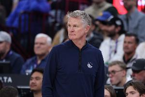 科尔谈附加赛:不想白白荒废这个赛季 我们会全员专注 全力以赴