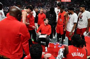 首轮正面交锋!开拓者本赛季常规赛三战马刺1胜2负略处下风